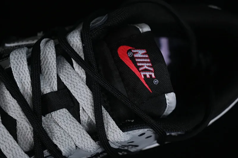 All Categories Nk SB Dunk Series Nk SB Dunk Low Low-top sneakers Nk Dunk Low Sanci Lab Dark Poker Old Dirty Shoes Premium Gray Cashew Pattern SB Strap Low-top Casual Shoes DM0108-001
